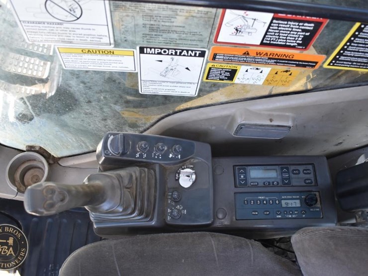 2010-deere-350d-lc-image-65