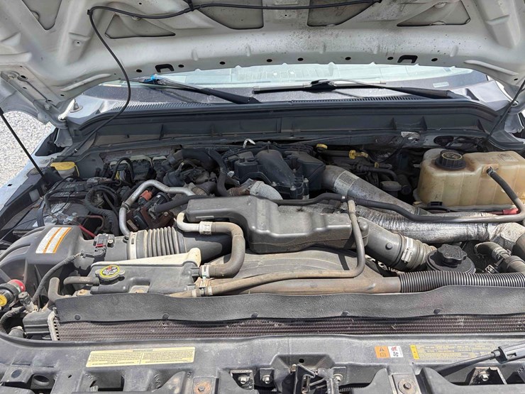 2016-ford-f550-image-13