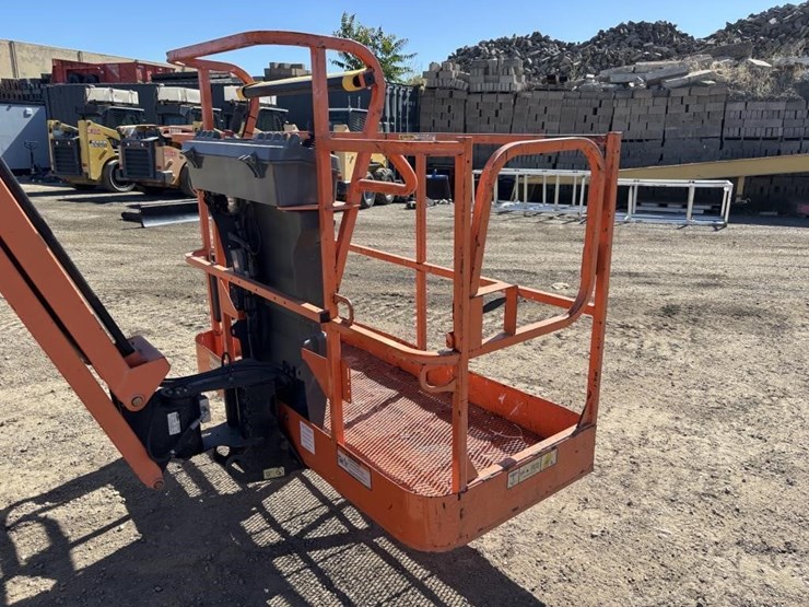 2019-jlg-450aj-image-13