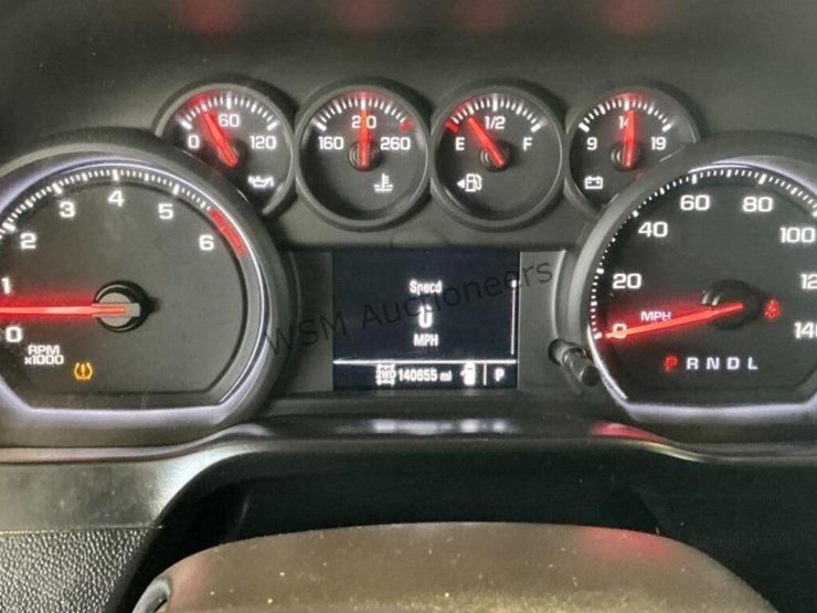 2019-chevrolet-silverado-1500-image-18