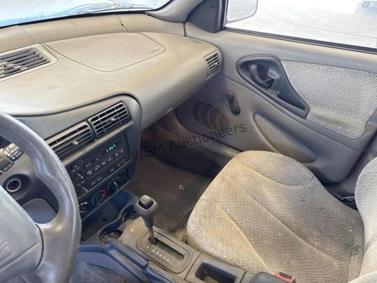 2001-chevrolet-cavalier-sdn-image-19