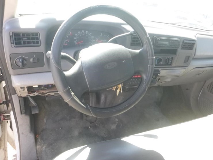 2001-ford-f450-image-13