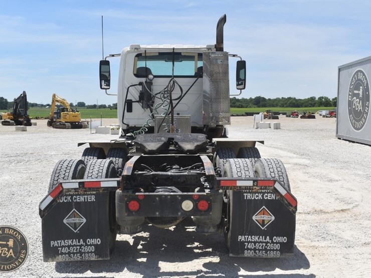 2010-international-prostar-image-4