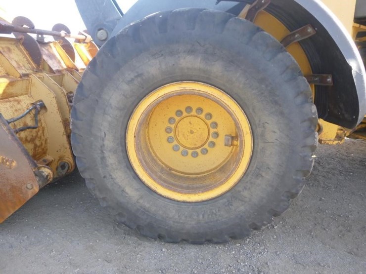 2005-deere-624j-image-41
