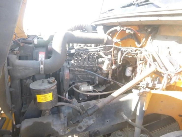 1996-freightliner-fl70-image-22