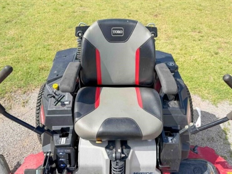 toro-zero-turn-lawn-mower-image-4