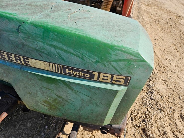 john-deere-185-image-9