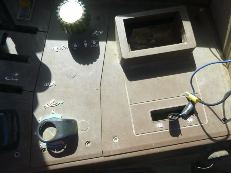 1999-john-deere-6410-image-14
