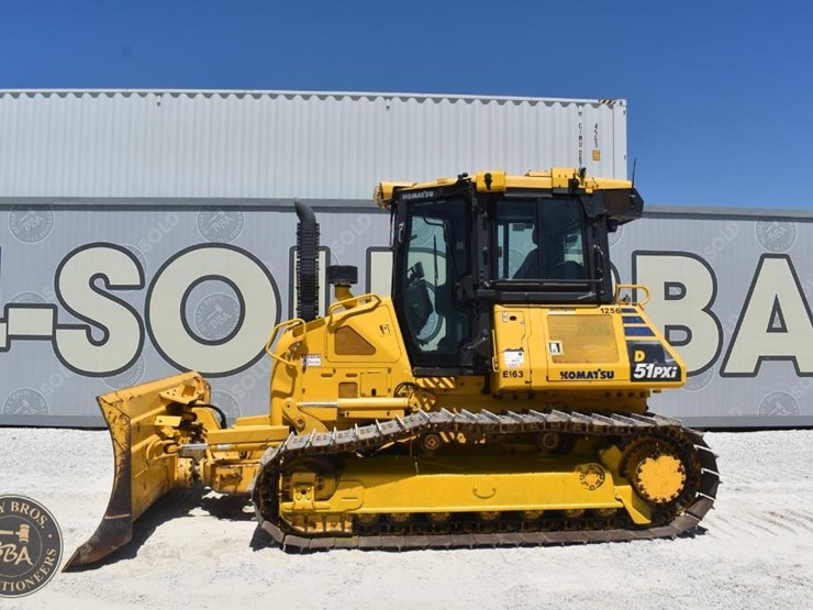 2019-komatsu-d51pxi-24-image-11