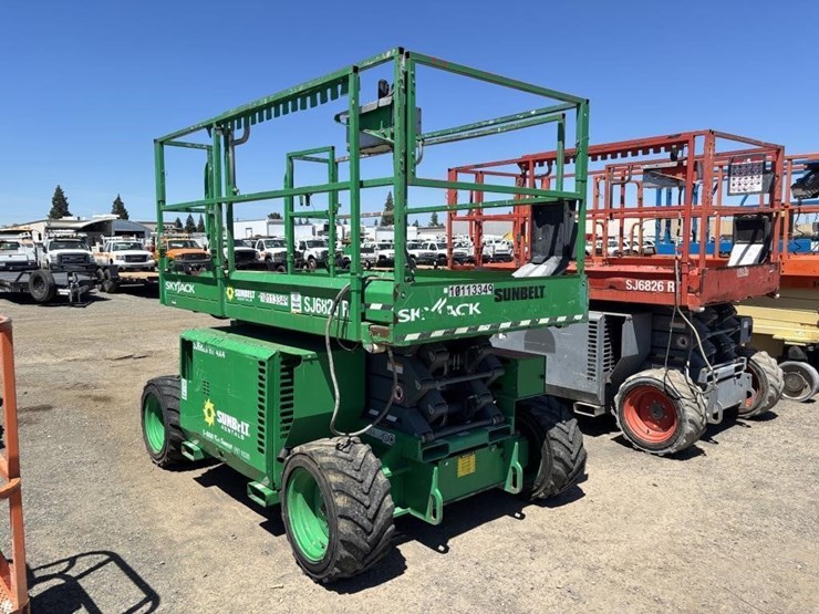 2018-skyjack-sj6826rt-image-2