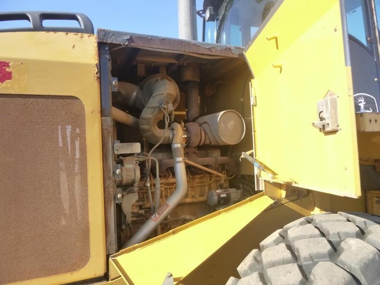2005-deere-624j-image-31