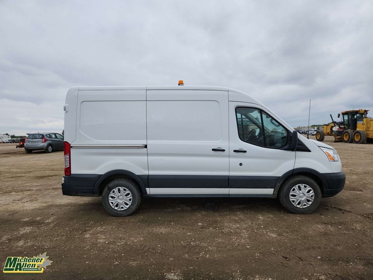 2017-ford-transit-image-6