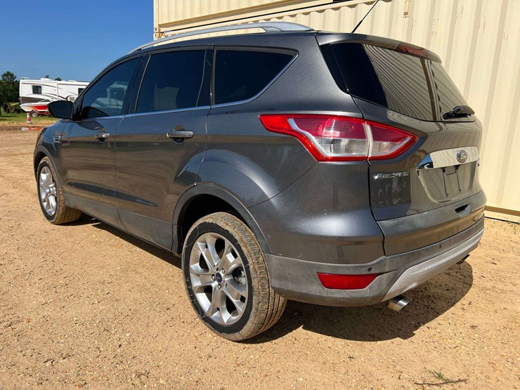 2014-ford-escape-titanium-image-2