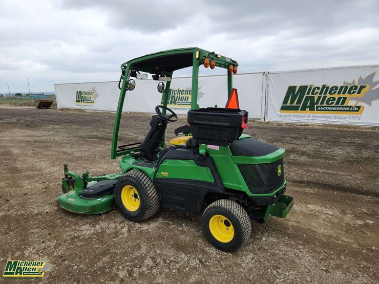2019-john-deere-1580-image-3