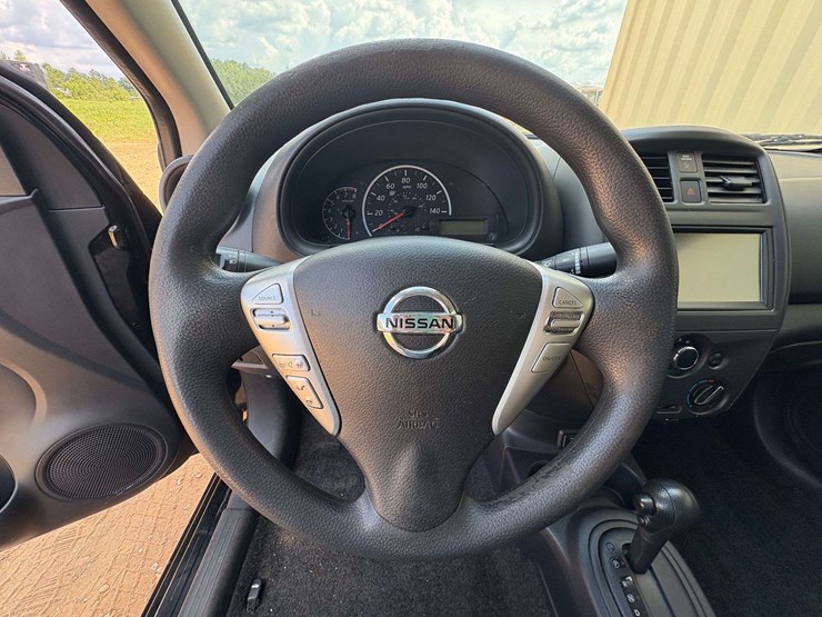 2019-nissan-versa-sedan-s-plus-(121,518-miles)-image-13