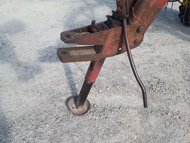 new-holland-256-image-10