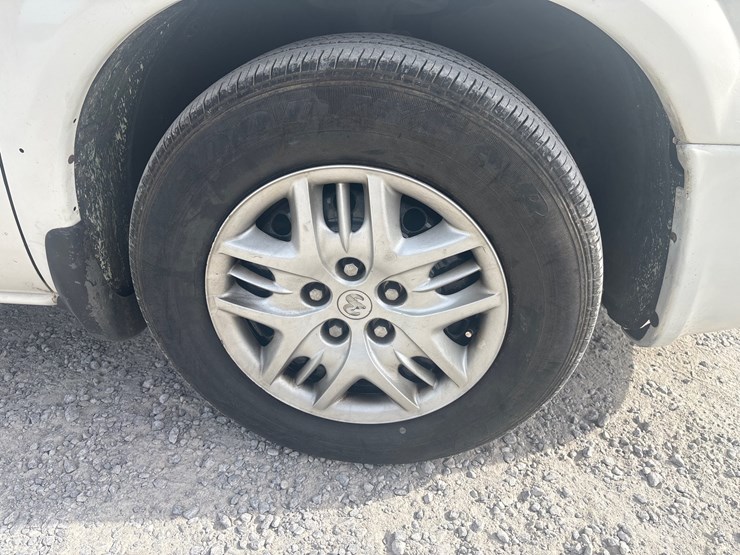 2003-dodge-caravan-image-11