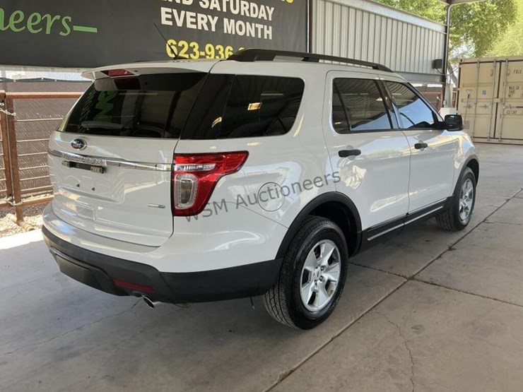 2013-ford-explorer-image-7