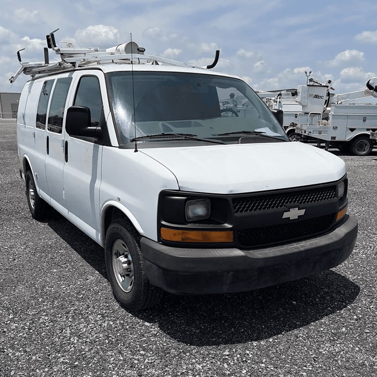 2013 CHEVROLET EXPRESS G2500