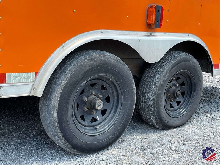 2016-sure-trac-t/a-enclosed-landscaping-tag-trailer-image-7