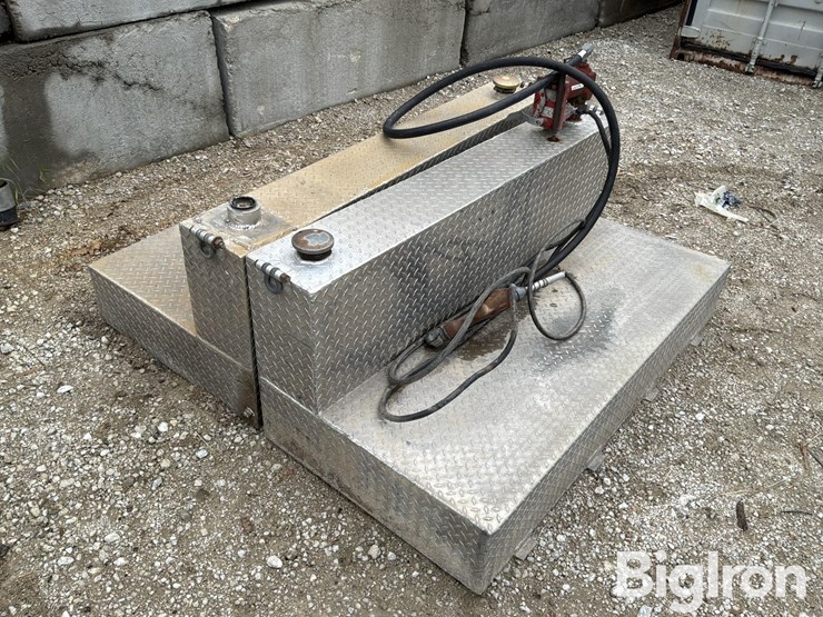 portable-l-shaped-fuel-tanks-image-3