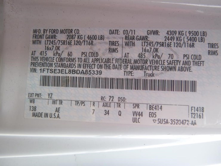 2011-ford-e350-image-27
