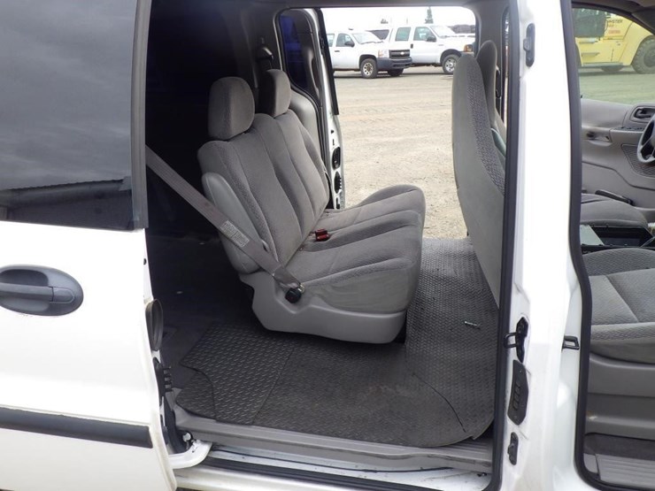 2003-ford-windstar-image-8