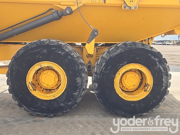 2022-volvo-a25g-image-11