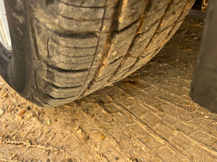 2012-chevrolet-traverse-image-16