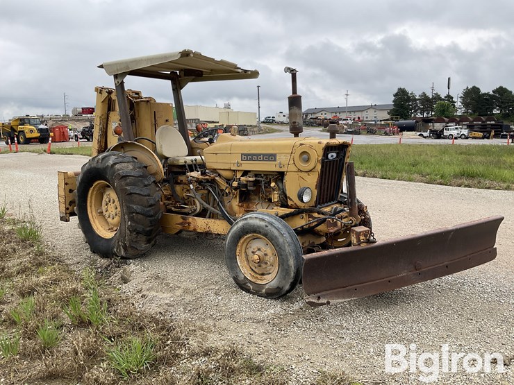 ford-tractor-image-3