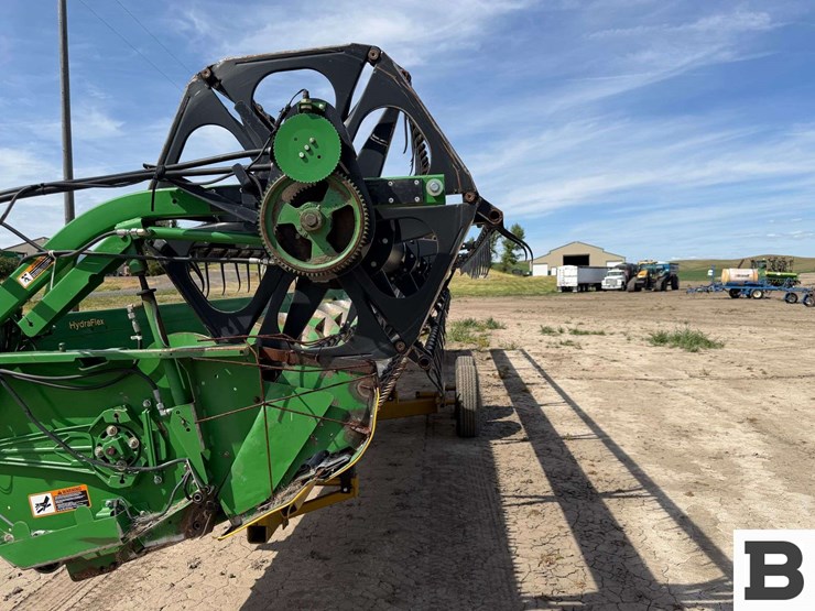 john-deere-635f-image-8