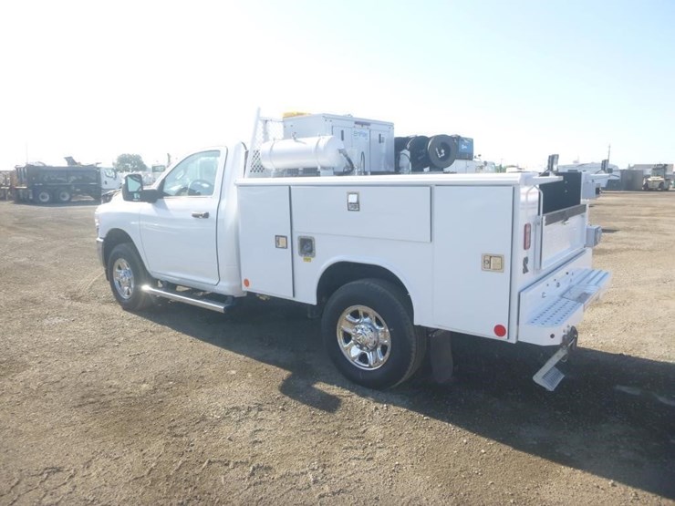 2024-dodge-2500-image-4