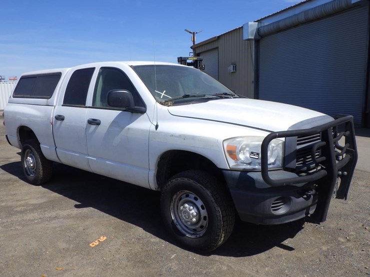 2009-dodge-ram-2500-image-2