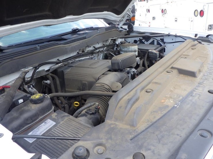 2018-chevrolet-2500-image-12