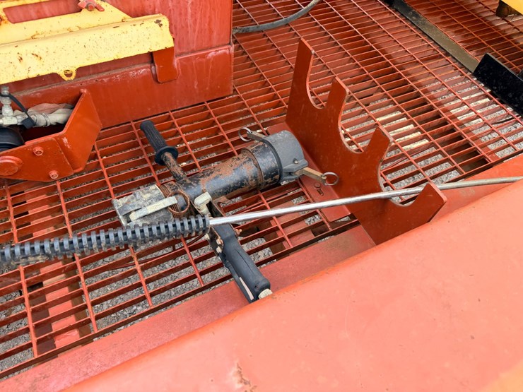 2004-ditch-witch-fx30-image-55