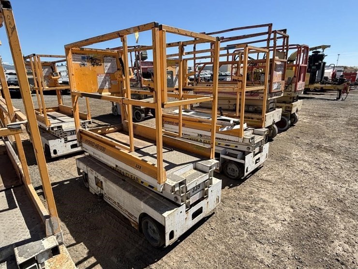 2005-custom-equipment-hb1030-image-4