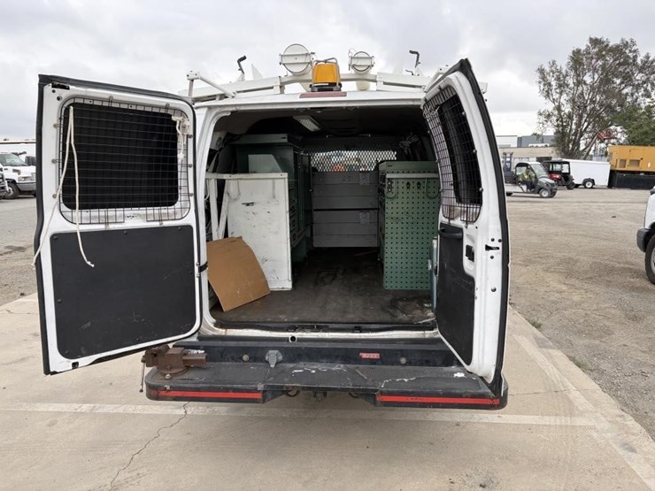 2002-ford-e350-sd-image-13