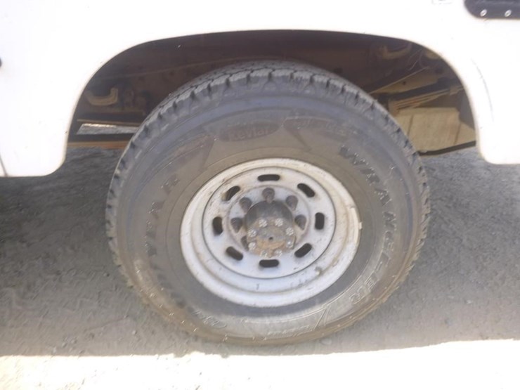 2001-ford-f350-image-18