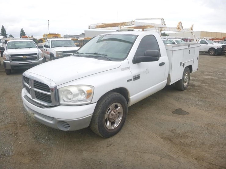 2008-dodge-2500-image-1