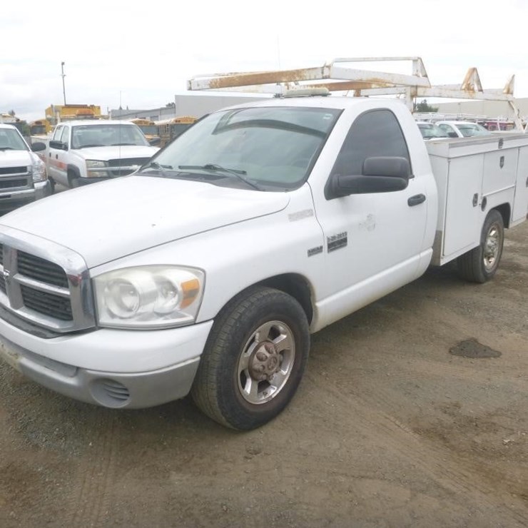 2008 DODGE 2500