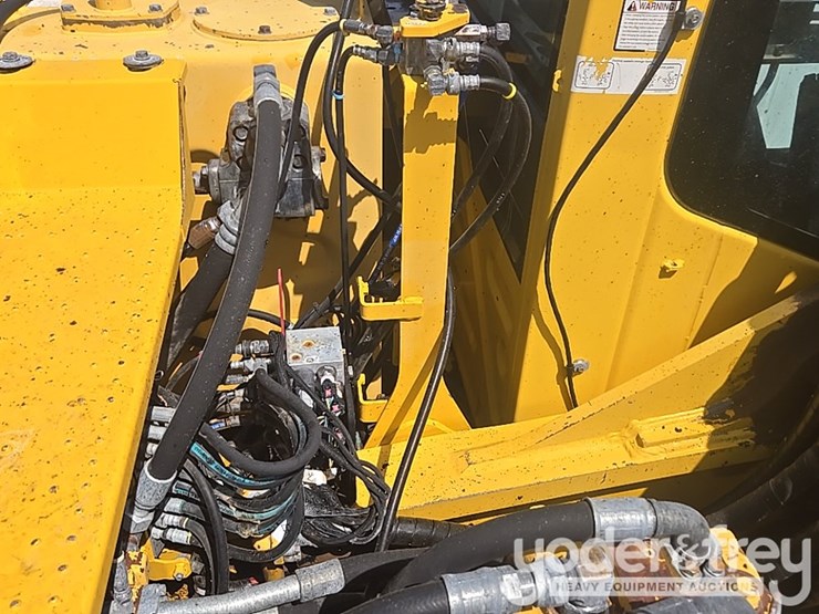 2015-komatsu-pc490-lc-11-image-120