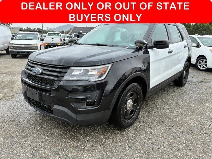 2019-ford-explorer-police-interceptor-image-1