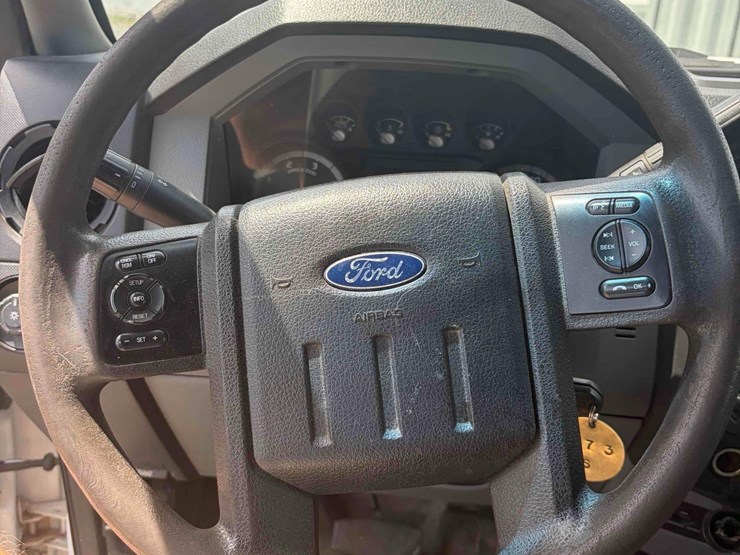 2016-ford-f550-image-21