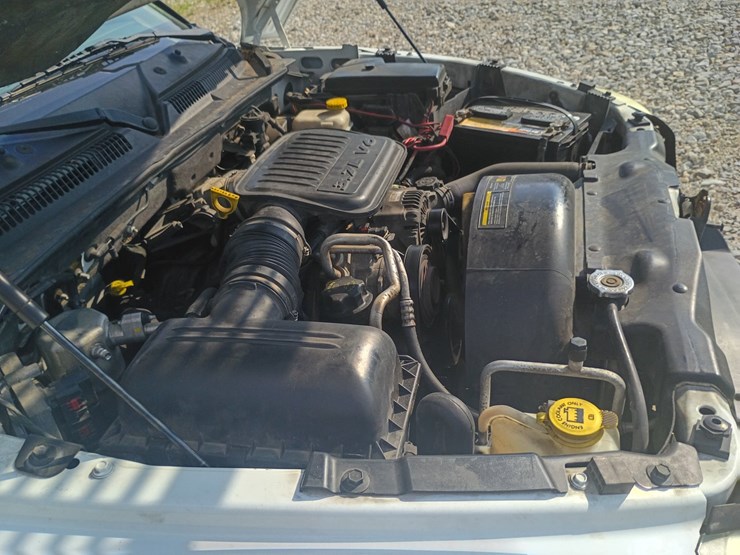 2005-dodge-dakota-image-16
