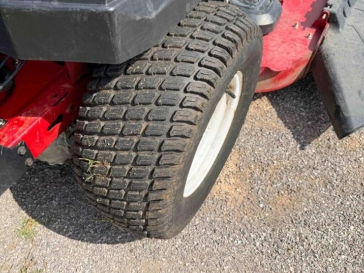 toro-zero-turn-lawn-mower-image-9