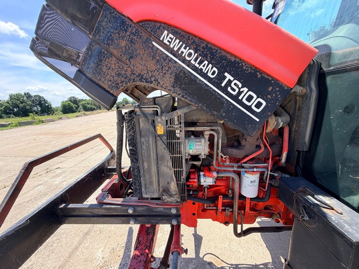 2000-new-holland-ts100-image-29