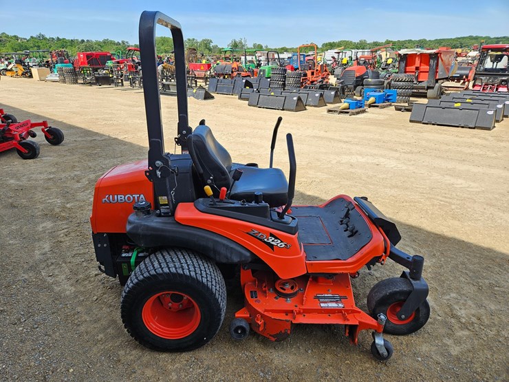kubota-zd326s-image-5