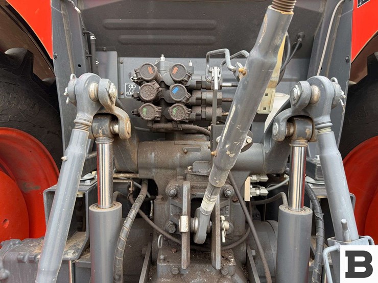 2021-kubota-m6-141-image-39