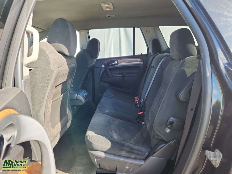 2010-buick-enclave-image-15
