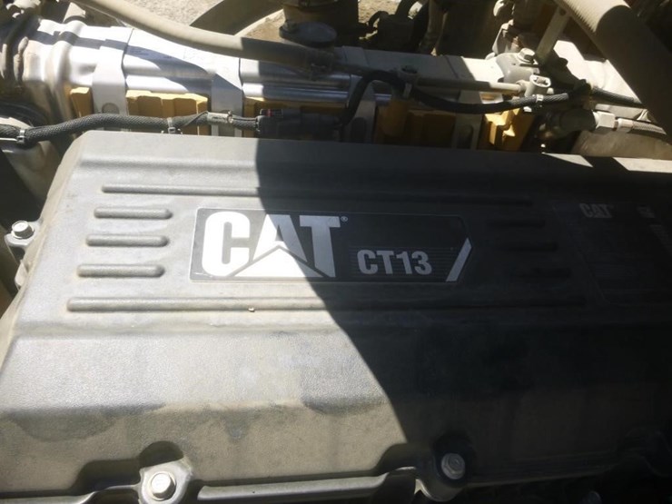 2016-caterpillar-ct660-image-23